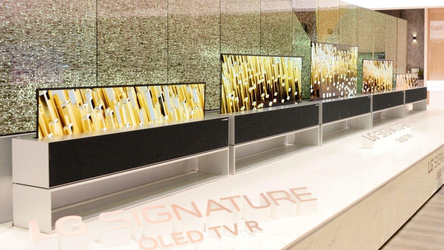 Signature OLED R